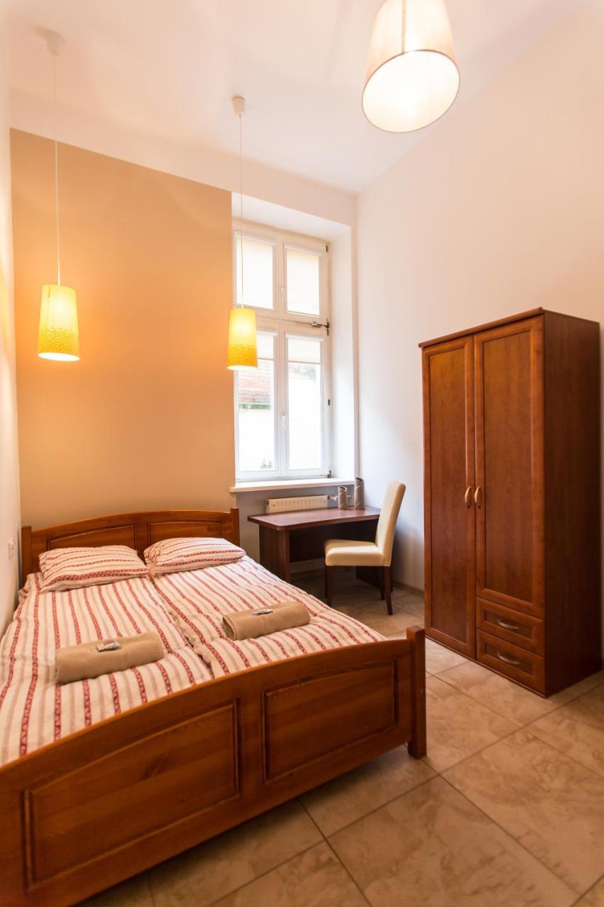 Puffa Hostel Lux 华沙 外观 照片
